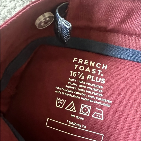 NWOT Girls French Toast Burgundy Pleated Two Tab Skort Uniform Size 16.5 - Picture 9 of 12